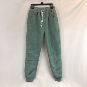 Sherpa lined sweatpant joggers. Size Medium, EUC